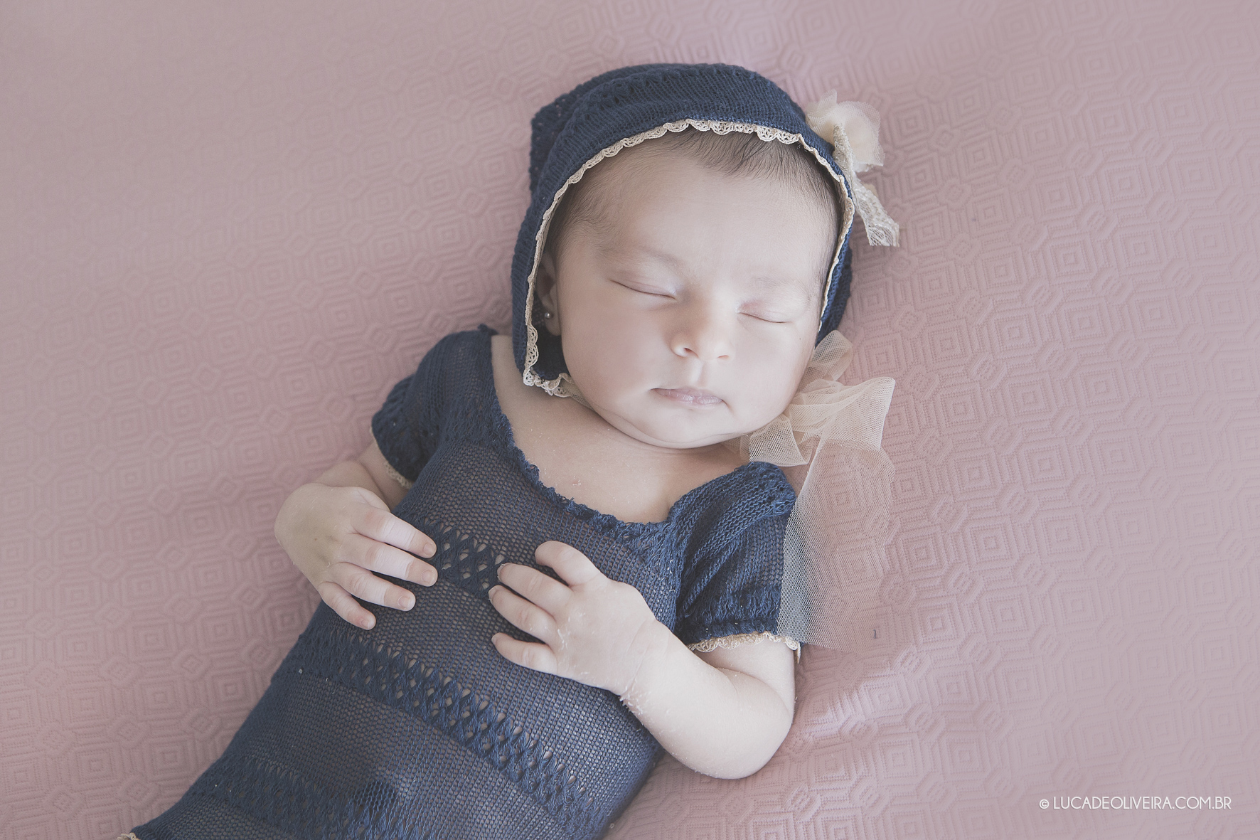 Antonia recém-nascido
